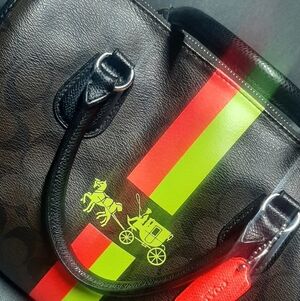 SIGNATURE Coach Boston Bag 30 Cm In Mon Bag with Red and Green Stripes